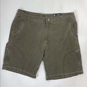 Kuhl Patina Dye Shorts Size 36